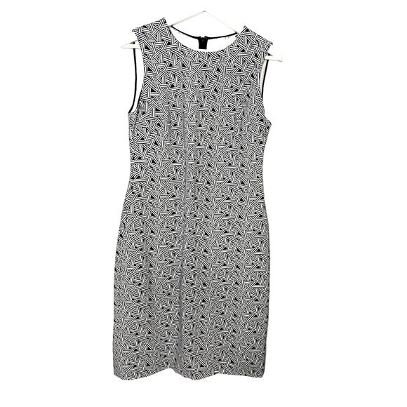 Diane Von Furstenburg "Regenna" White and Blue Print Sleeveless Dress SZ 10 - Picture 1 of 7